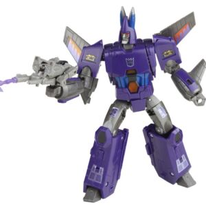 Transformers Legacy Generations Selects Voyager Cyclonus & Nightstick